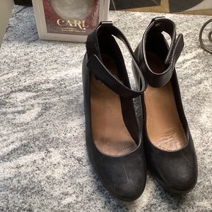 Ladies 6.5 Clark black wedge shoes